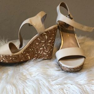 Jessica Simpson cream wedges